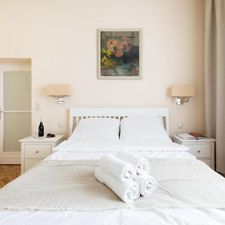 P&O Serviced Apartments Plac Konstytucji Varşovia Exterior foto