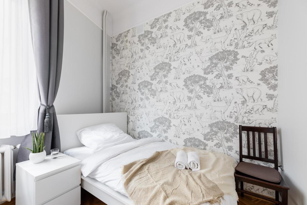 P&O Serviced Apartments Plac Konstytucji Varşovia Exterior foto
